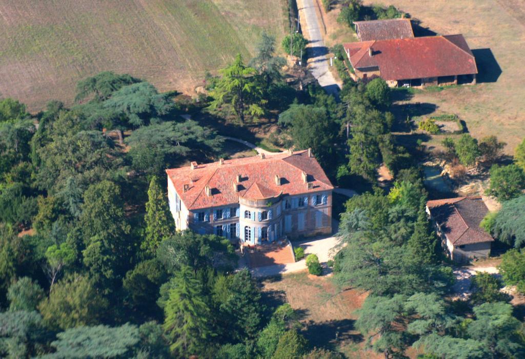 Bed and Breakfast Chateau De Clermont-Saves Л'Иль-Журден Экстерьер фото